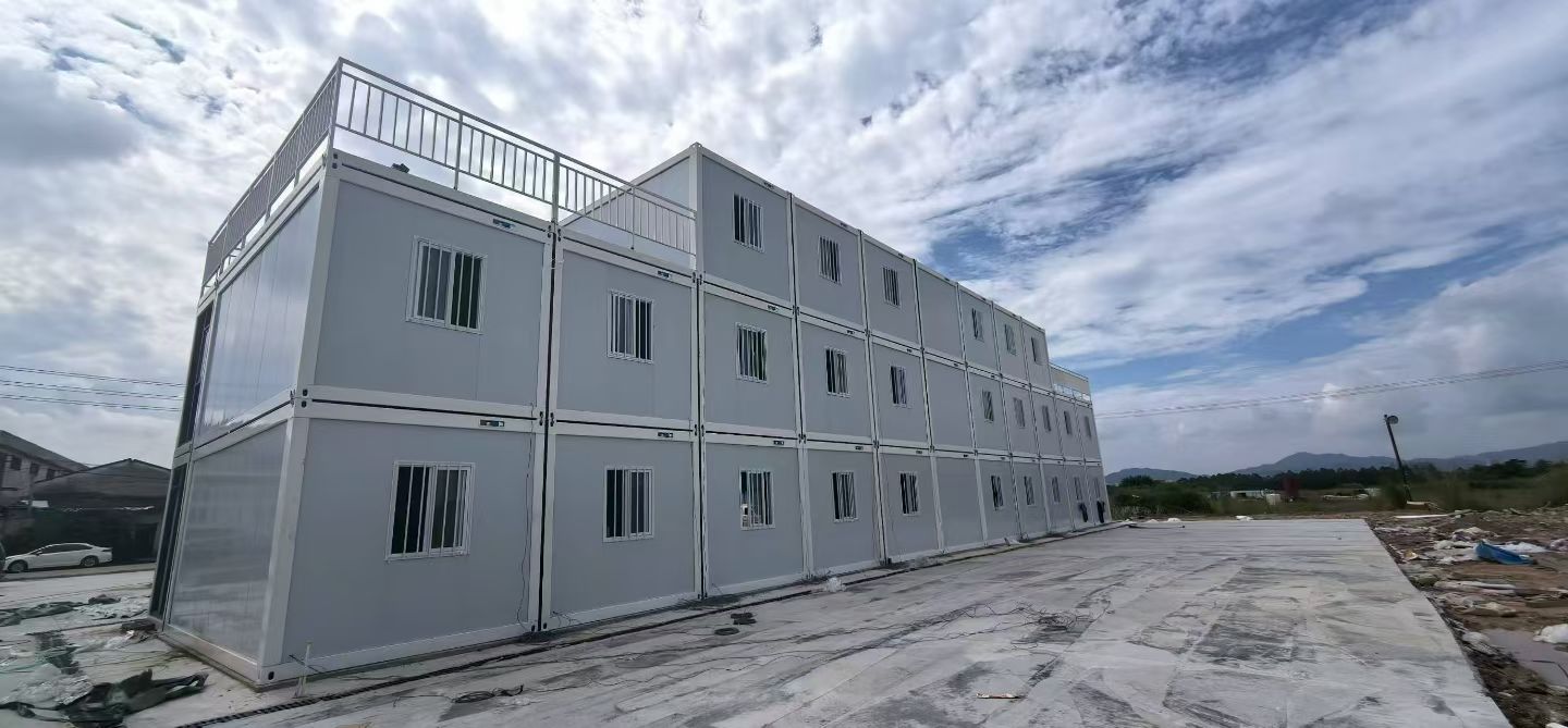 mmexport1758096700846